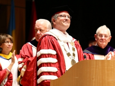 10347189135_70f35b83d8_b_0