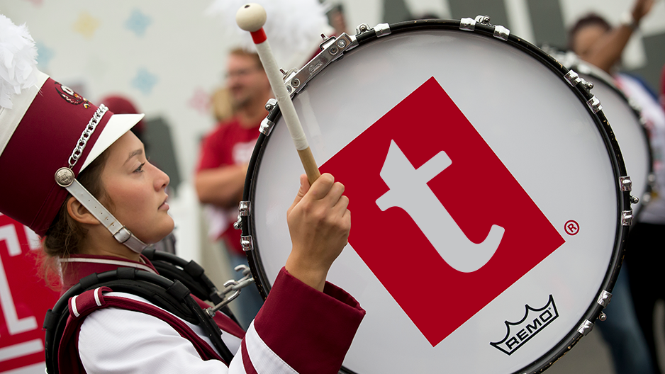 A drum that shows Temple s updated lowercase t logo.