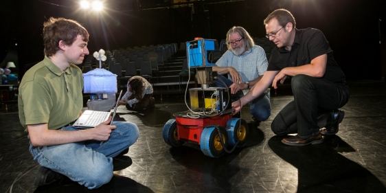 20130611_dance_robots_004rec_medium