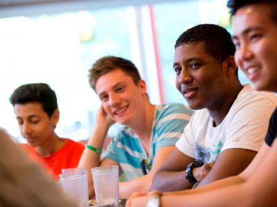 20130814_internationaldine_008_large