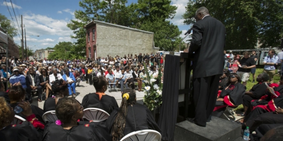 20140531_funeral_029rec