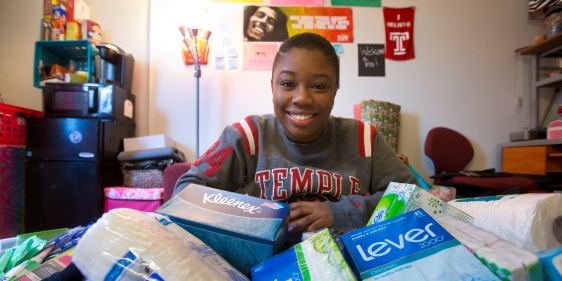2014: Prior to her 21st birthday in December, Lorae Bonamy, Class of 2016, started the 21 Days of Love campaign to raise awareness about and collect donations for the homeless in Philadelphia. The public relations and English major spent her Christmas mor