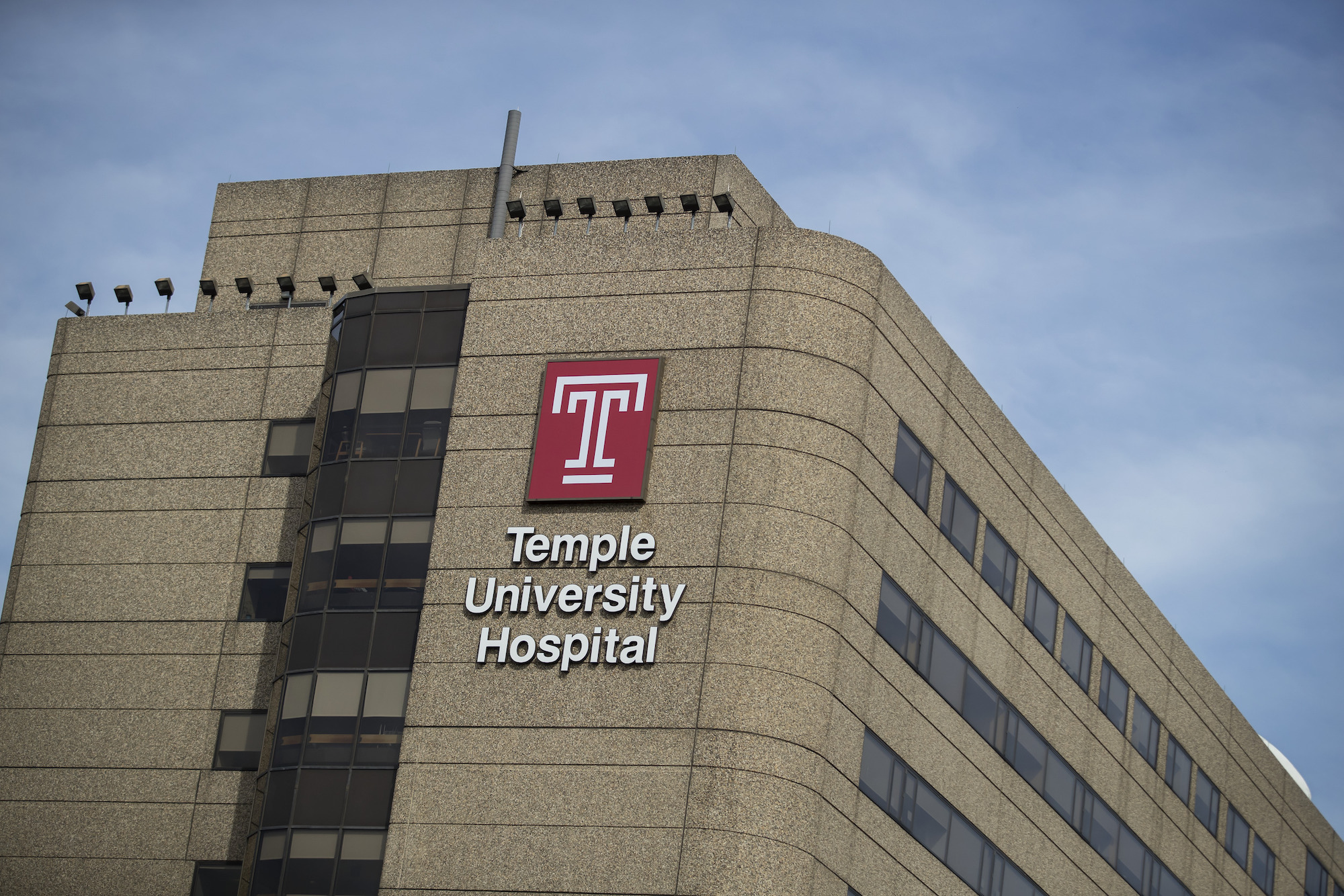 Image of the exterior of Temple University Hospital.