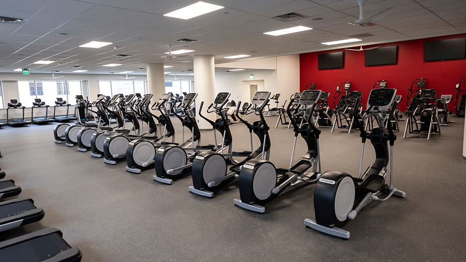 Workout machines at the IBC Student Rec Center