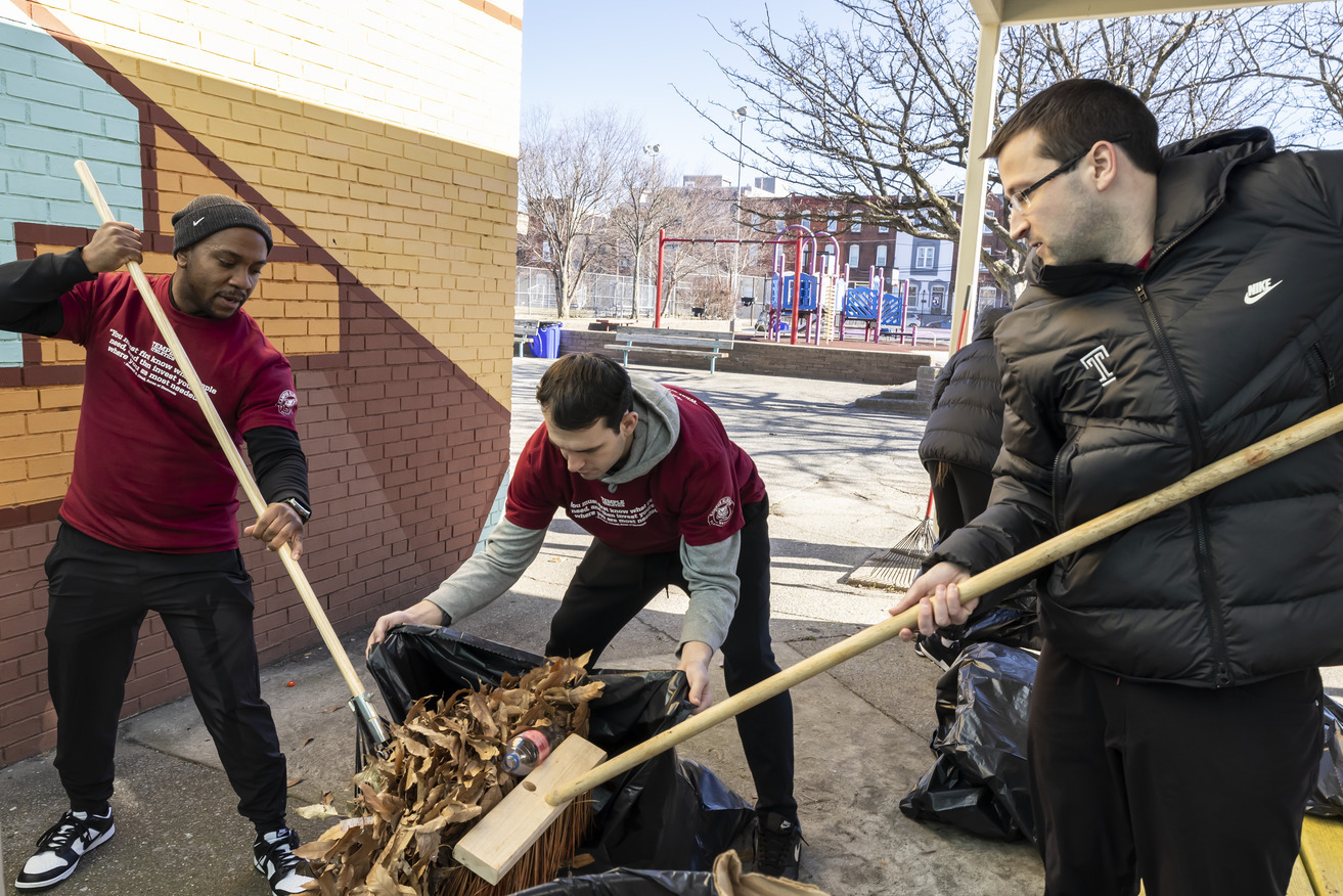 Students volunteering on Martin Luther King Jr. Day.