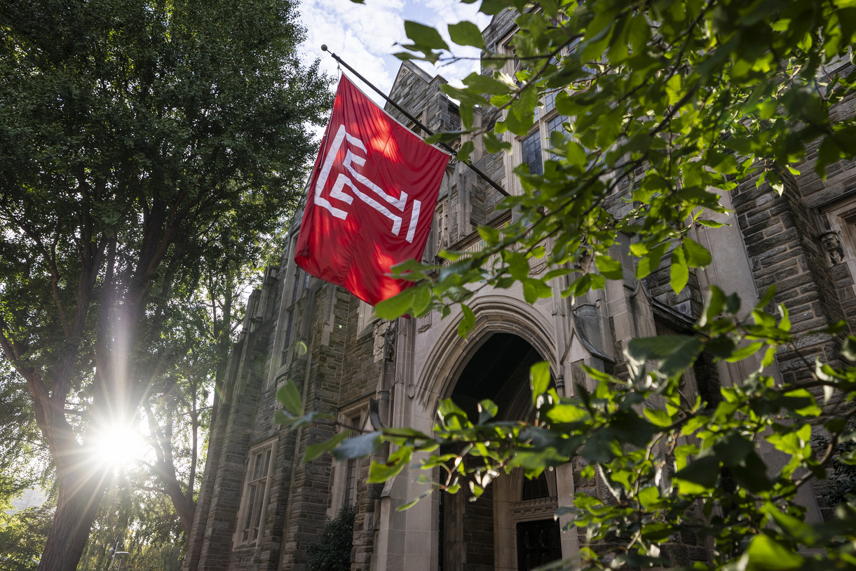Temple flag pictured.