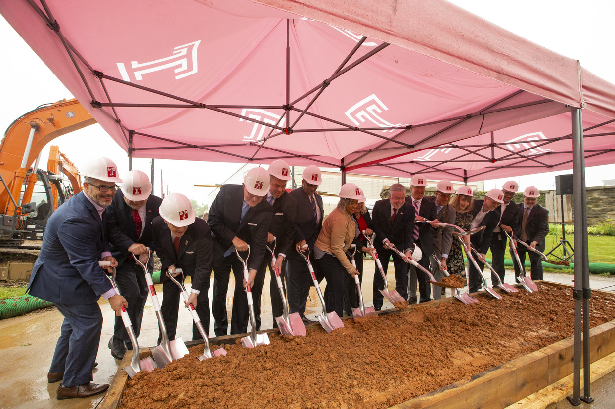 Temple leaders and local dignitaries break ground