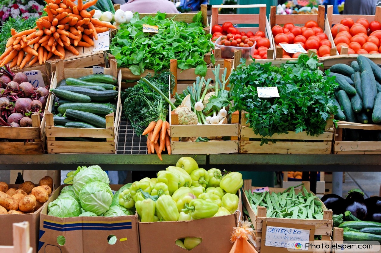 farmers market fresh vegetables