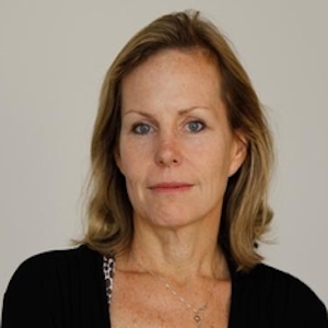 image of maryclaire wearing a black v-neck shirt