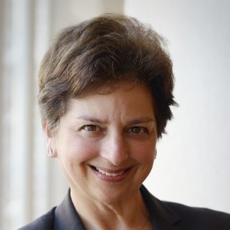 Alice Hausman Headshot