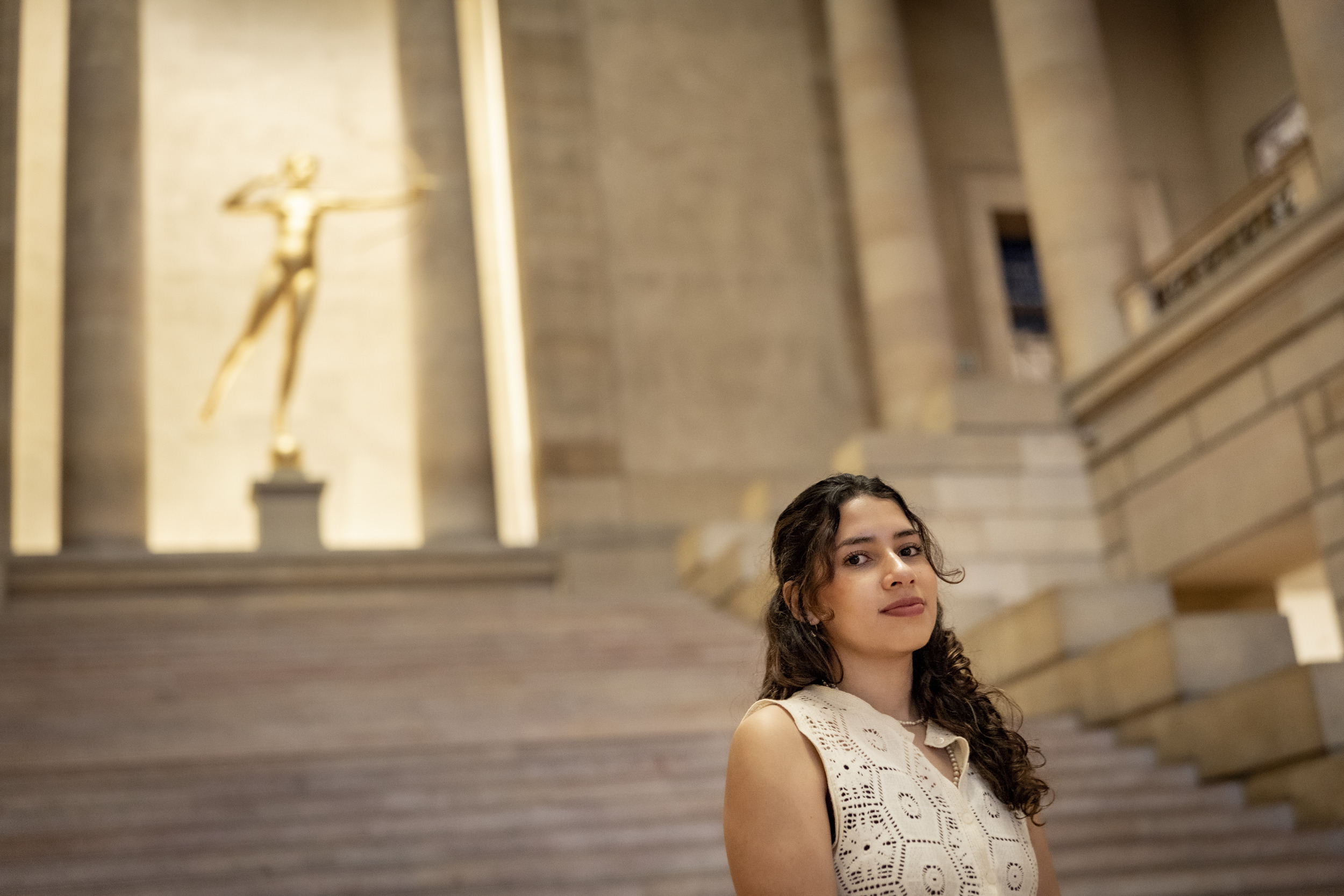 maria lombana in pma great stair hall