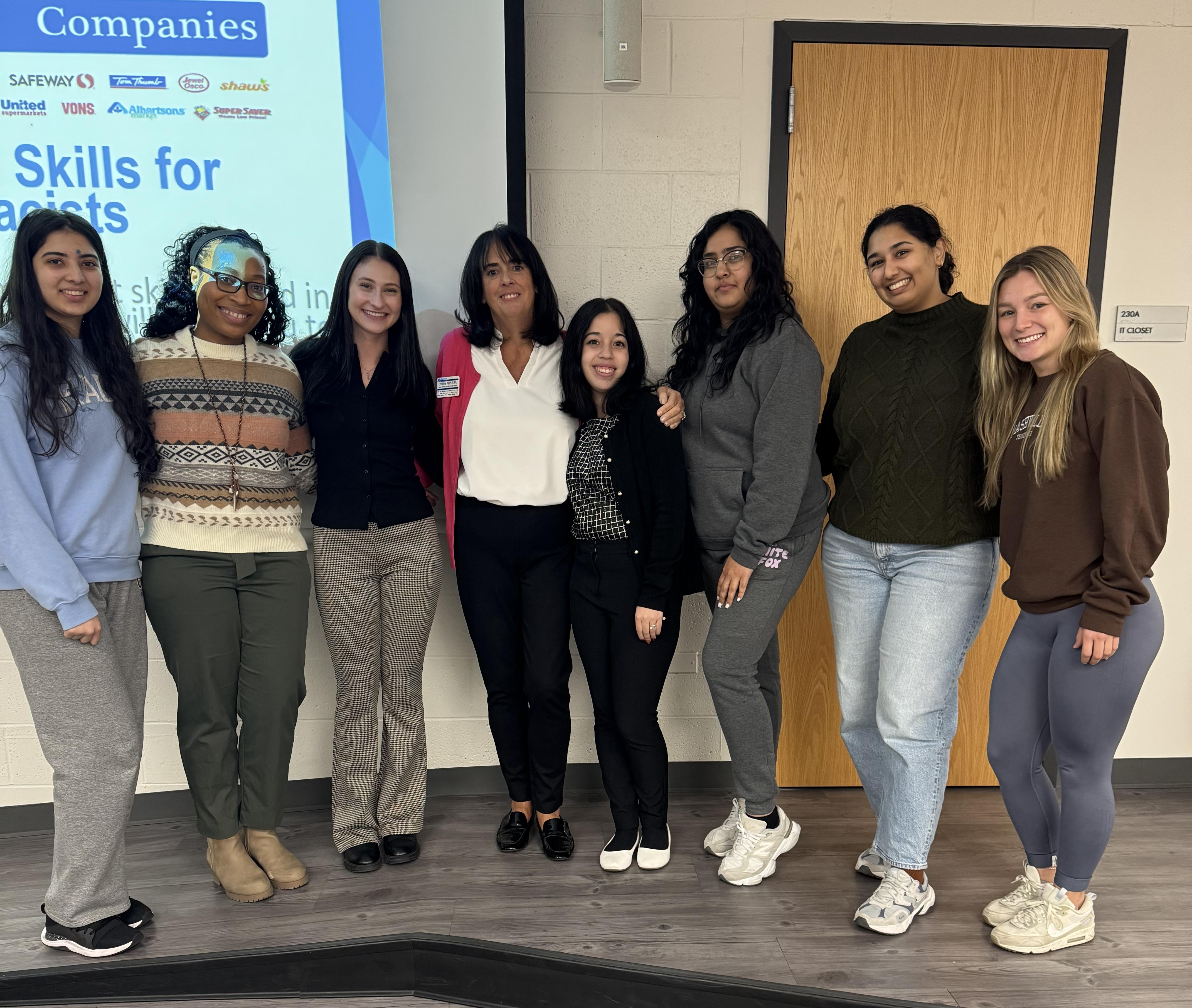 Christine Perry from Albertsons Pharmacies with TUSP LKS students
