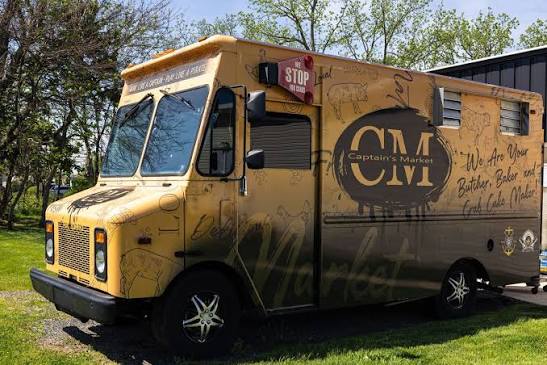 Captain’s Market Food Truck