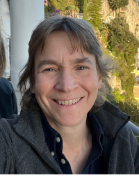 phto of Dr. Linda Doerrer