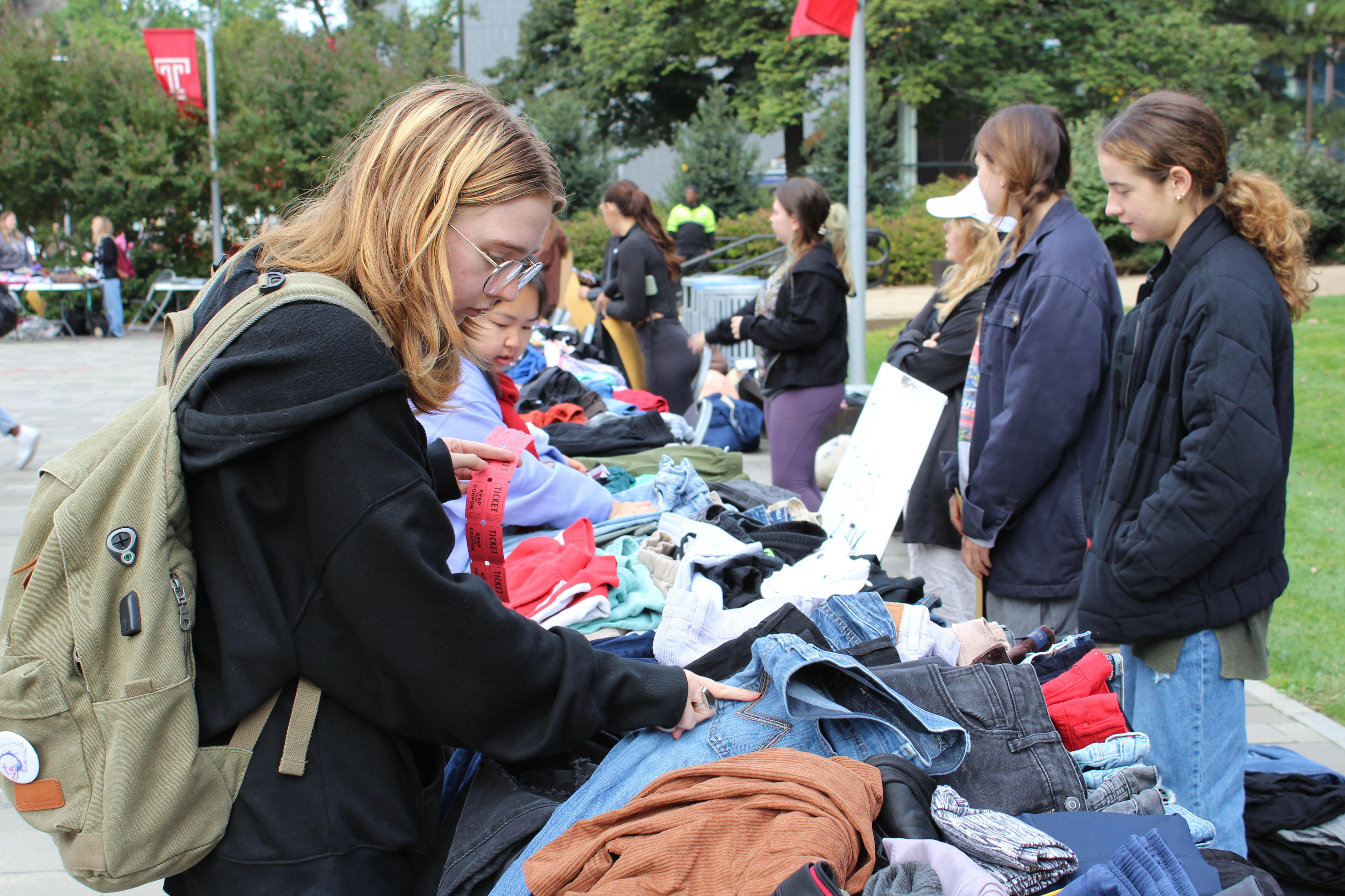 Temple Ambler's Free Clothing & Item Exchange