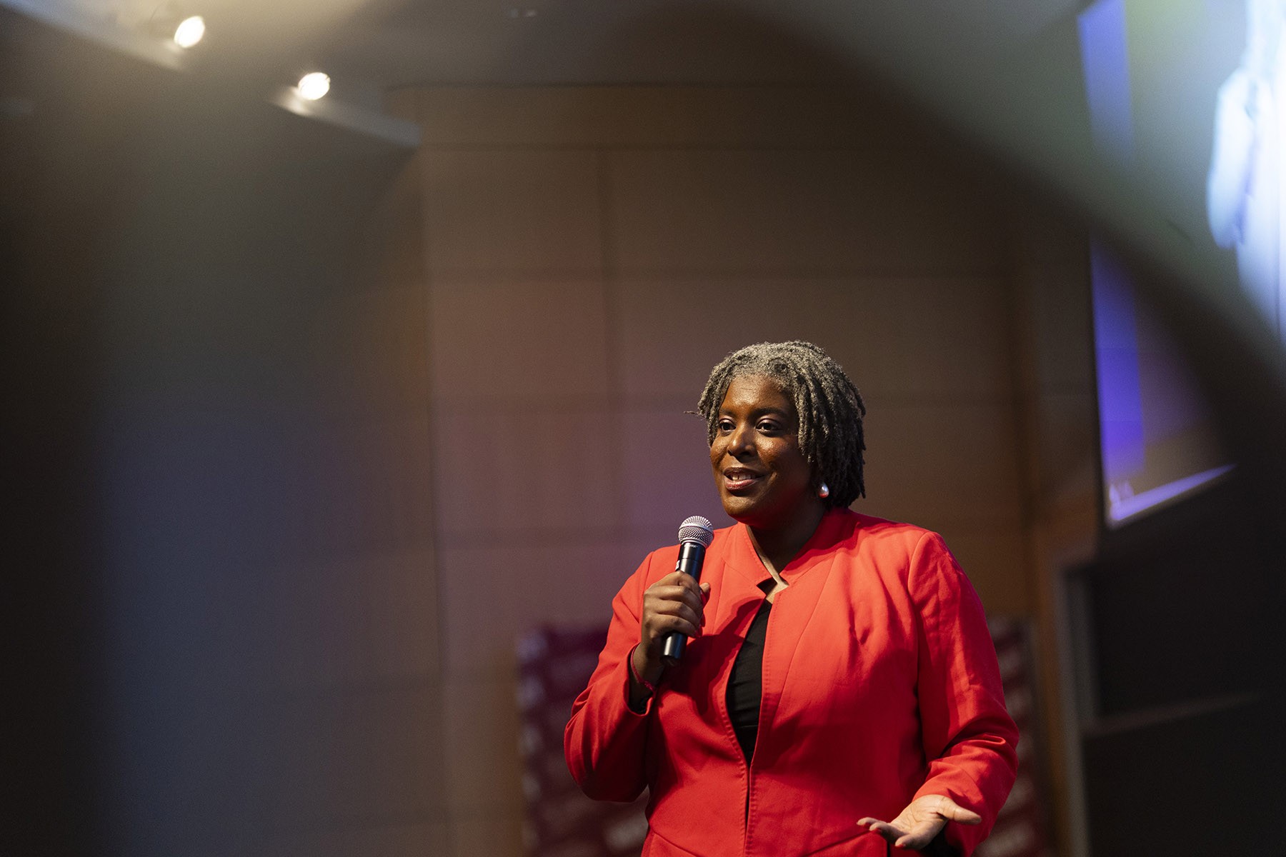 Tempest Carter, CLA ’10, stands with participants and judges at the Philadelphia Regional Startup World Cup Pitch Competition on Sept. 18.