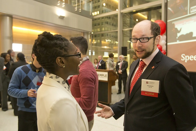 student practicing networking with Temple alumnae