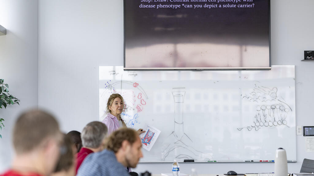 Image of Caryn Babaian leading the workshop.