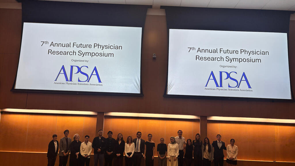 Future Physician Research Symposium attendees