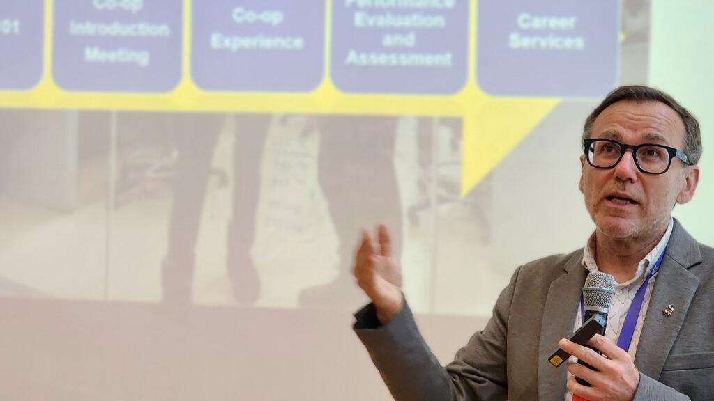 Miñana served as vice provost for Drexel Global, where he oversaw the university’s education abroad programs, international partnerships and academic initiatives.