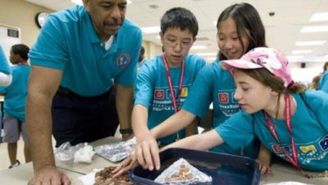 071509_bernharris_med_000