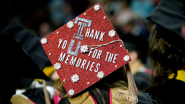 A Commencement cap that reads Thanks for the memories.