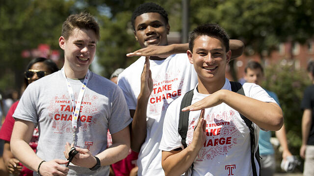 Three students from the Class of 2020 at the Welcome Week barbecue.