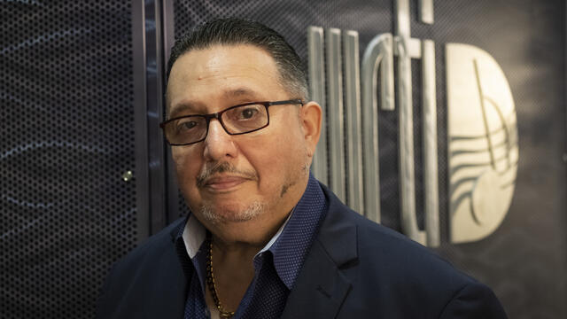 El Viaje host David Ortiz at the WRTI studio.