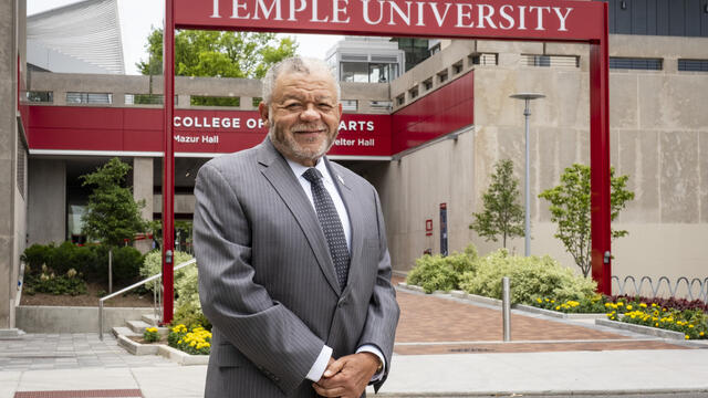 Image of Former Police Commissioner Charles Ramsey