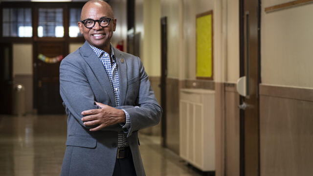 Image portrait of Temple professor James Earl Davis.