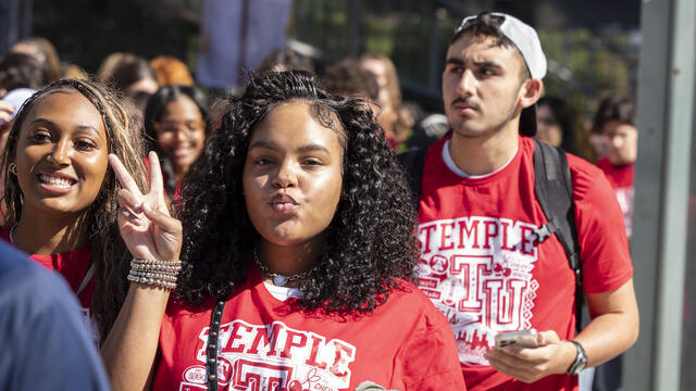 Students pictured as they walk to Convocation.