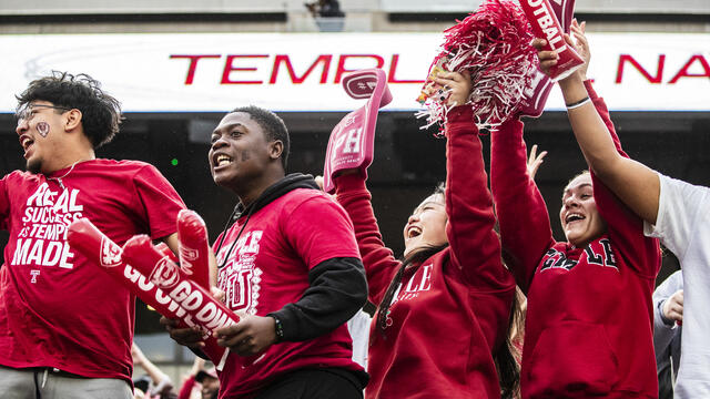 Image of alumni at Temple University s Homecoming event.