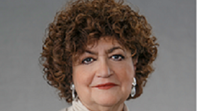 RoseAnn%20Rosenthal%20headshot