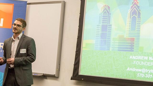Temple student Andrew Nakkache presenting at College Pitch Philly.