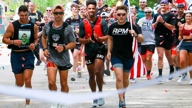 Image of Eric Kiewlak running at Central Park in New York City.
