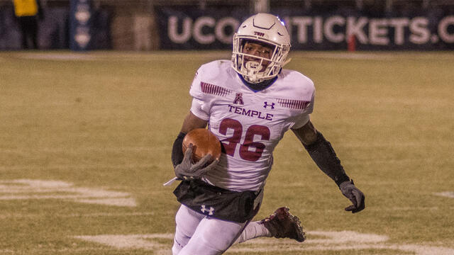 Travon Williams on the field