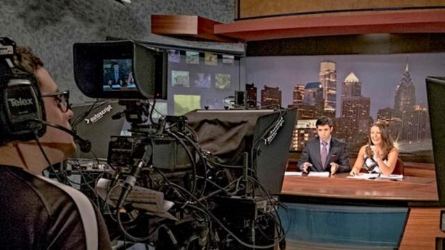 tutvanchorsinquirerphoto_medium