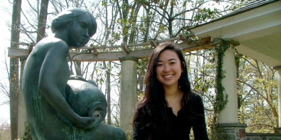 thu-ngan-han-high-res