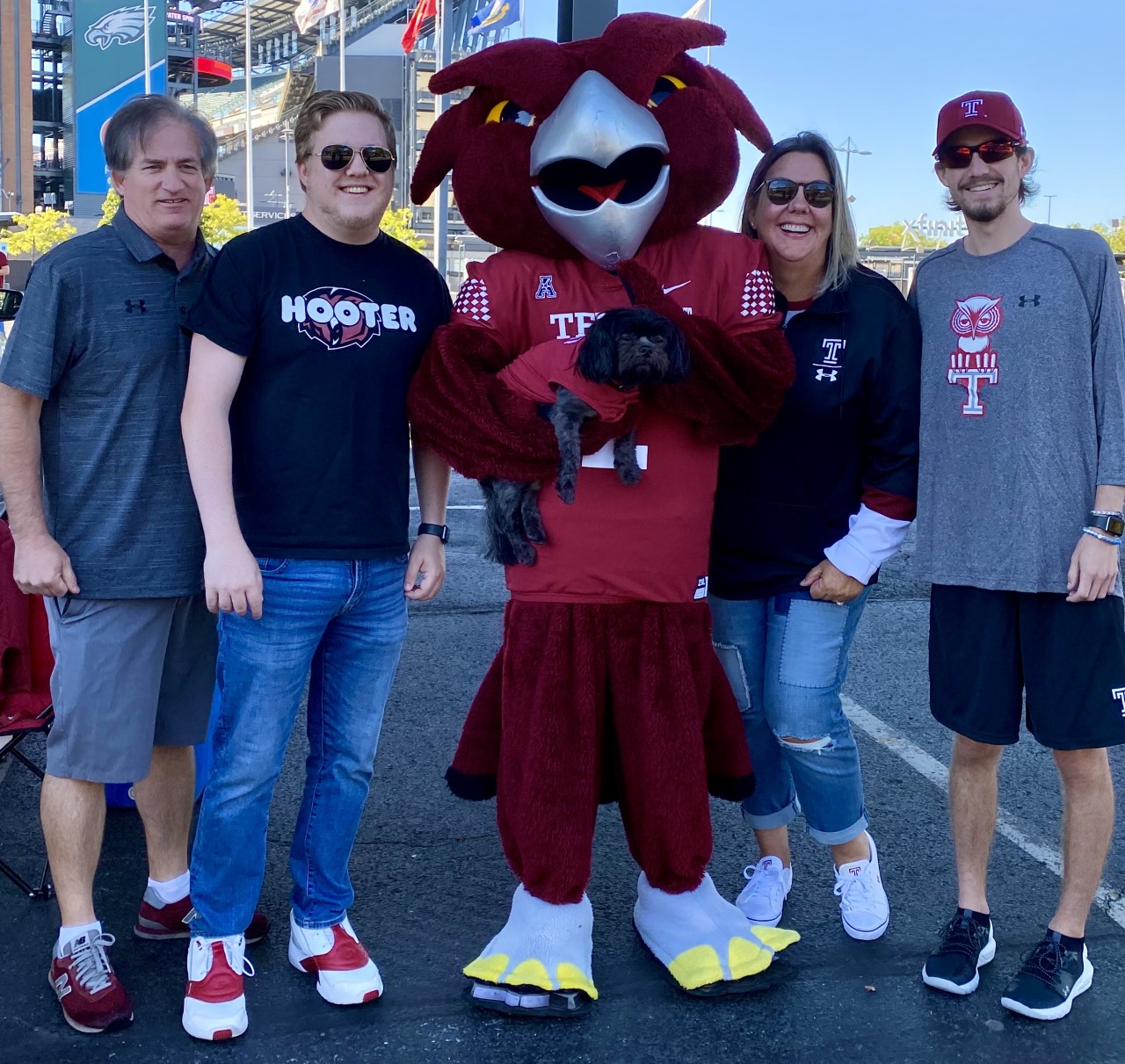 The Bagley family tailgating